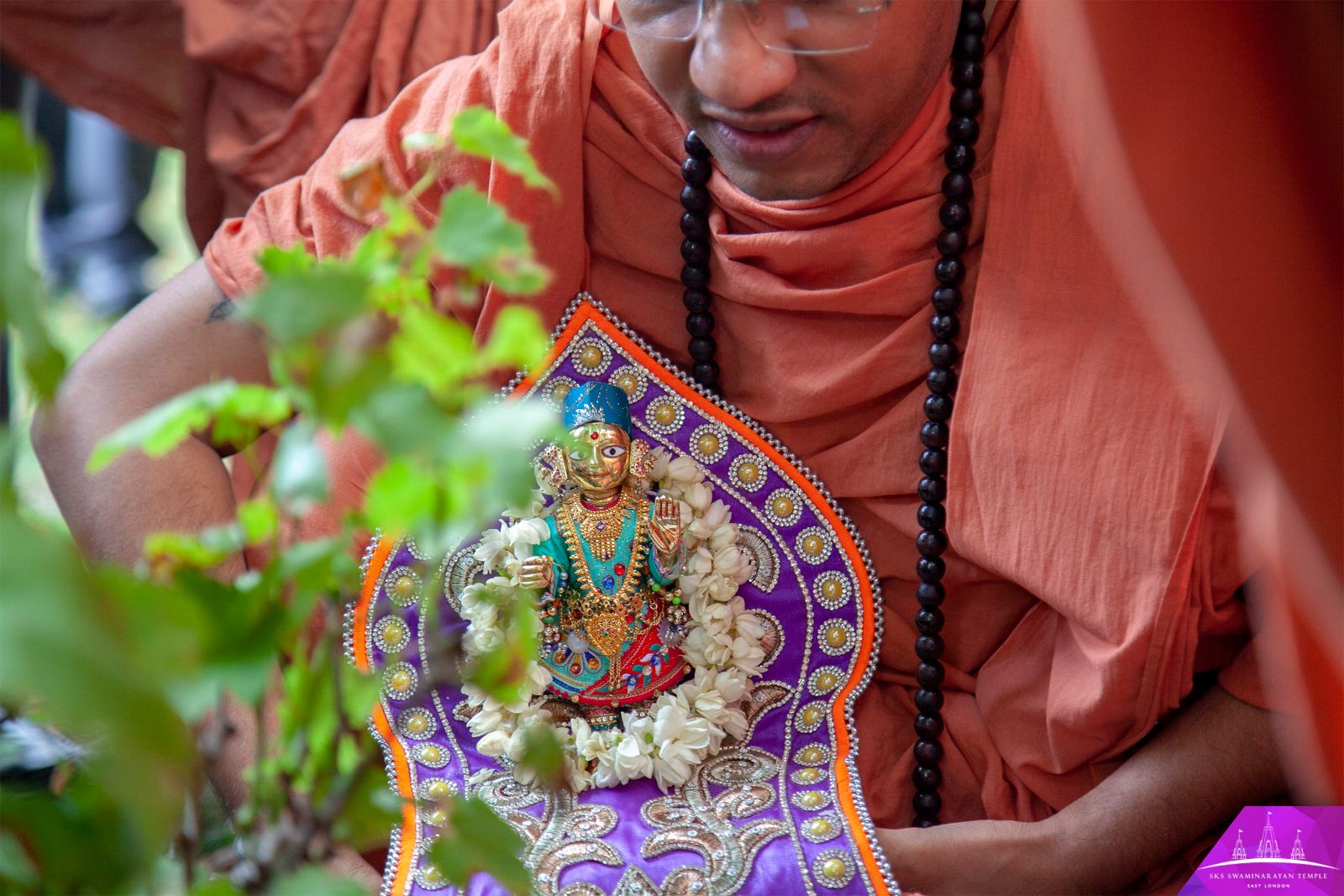 ©1987-2017 SKS Swaminarayan Temple East London